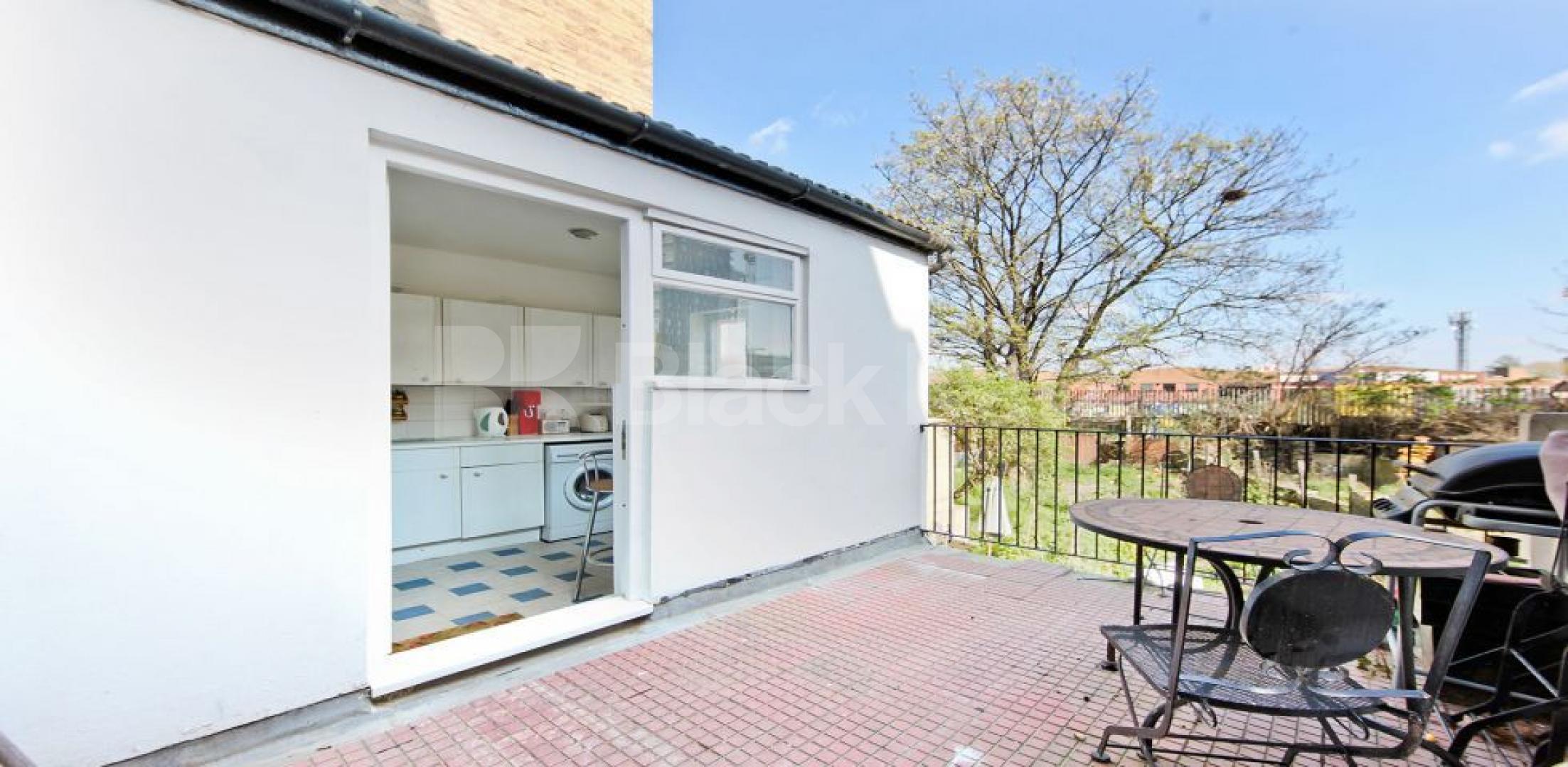 			NEW INSTRUCTION , 1 Bedroom, 1 bath, 1 reception Apartment			 Old Kent Road, Peckham/ South Bermondsey